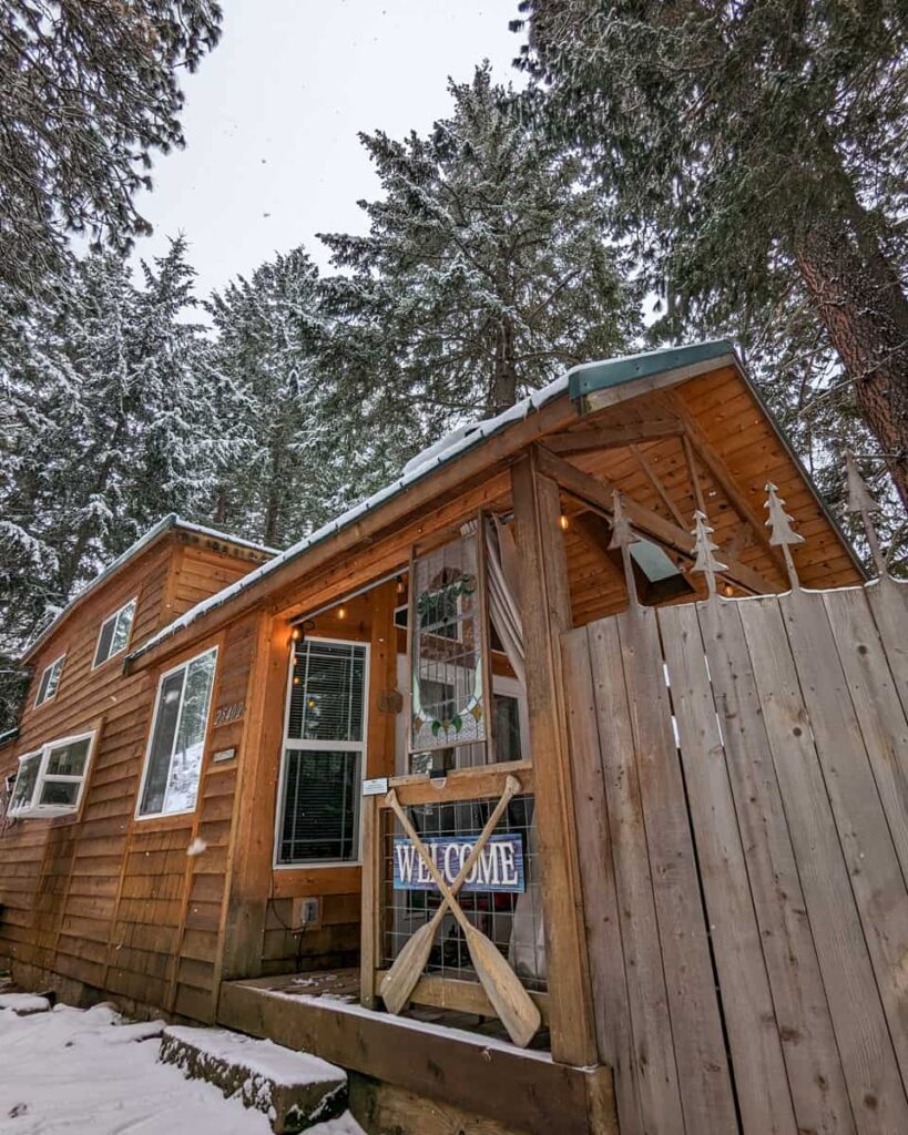 Exterior of Das Tree Haus in Leavenworth, Washington