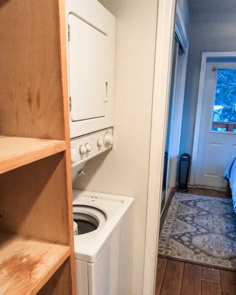 Washer & Dryer in Das Tree Haus in Leavenworth, Washington