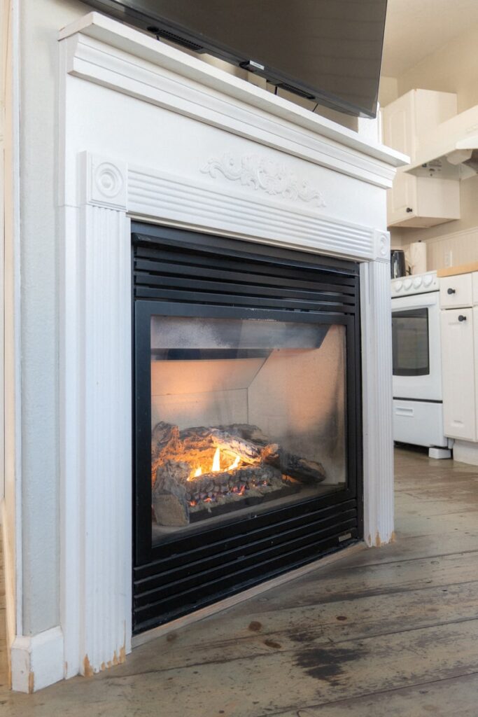 fireplace-inside-of-boardwalk-cottages
